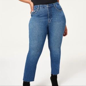 Good American Classic Raw Hem Blue 940 - size 6